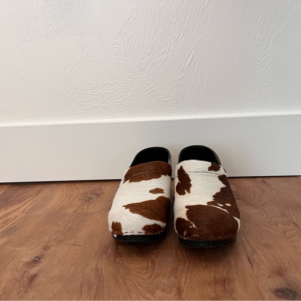 Sanita Cowhide Brown and White Mules